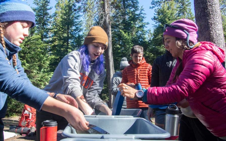 teens backpacking in the pacific northwest